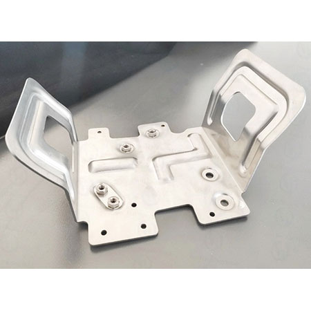 Metallstanzteile - 1-5 Metallstanzteile - 1-5